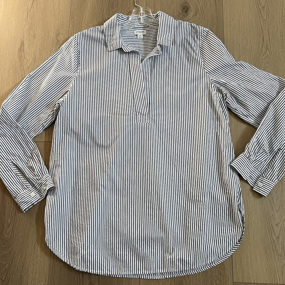 J. Crew Top Womens Size M Gray White Striped Collared Long Sleeve Casual
